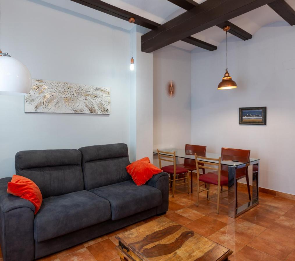 Cozy Apartment Near The Center, Torres De Serrano Валенсия Экстерьер фото